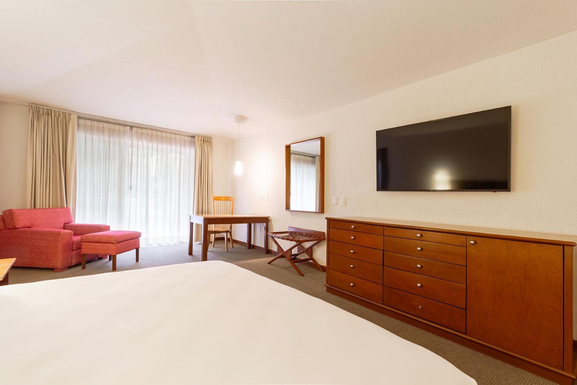 Camino Real Guadalajara Hotel Zapopan Eksteriør billede A room at the hotel